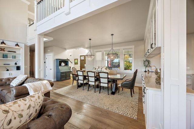 80 Placer Hill Drive, Jacksonville, OR 97530