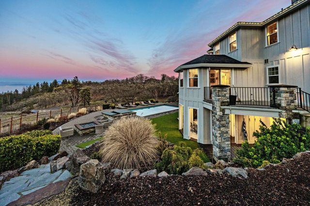 80 Placer Hill Drive, Jacksonville, OR 97530