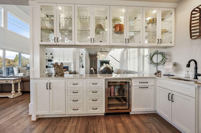 80 Placer Hill Drive, Jacksonville, OR 97530