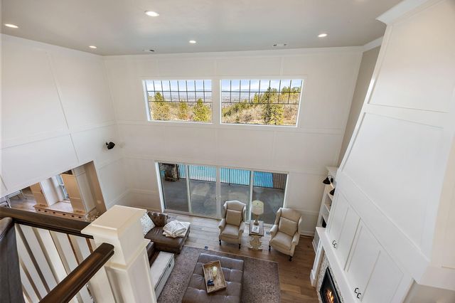 80 Placer Hill Drive, Jacksonville, OR 97530