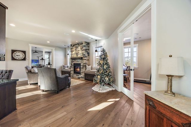 80 Placer Hill Drive, Jacksonville, OR 97530