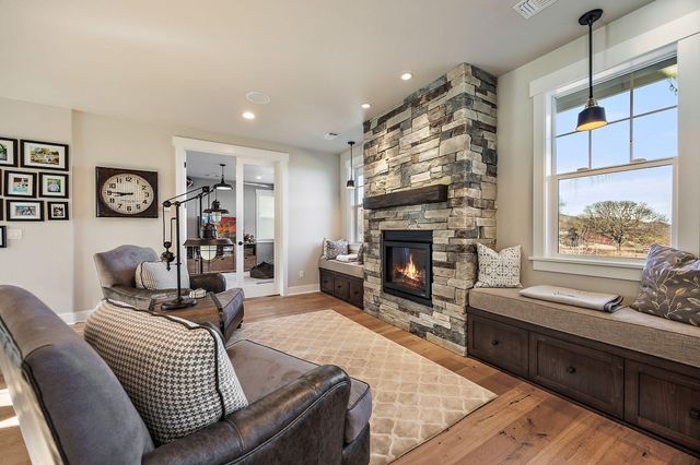 80 Placer Hill Drive, Jacksonville, OR 97530