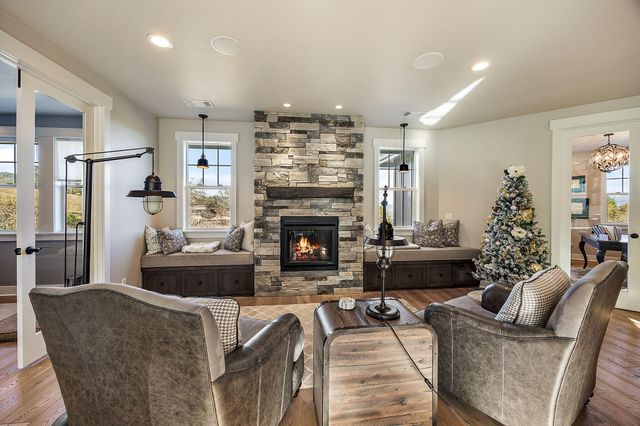 80 Placer Hill Drive, Jacksonville, OR 97530