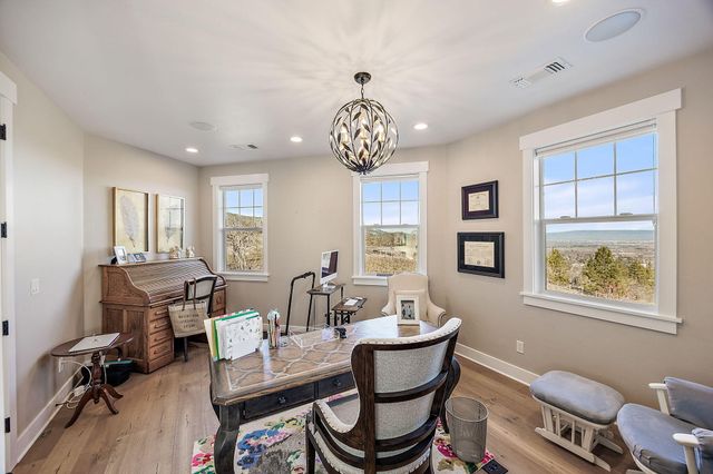 80 Placer Hill Drive, Jacksonville, OR 97530