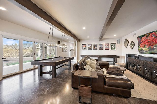 80 Placer Hill Drive, Jacksonville, OR 97530