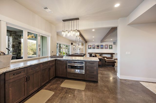 80 Placer Hill Drive, Jacksonville, OR 97530