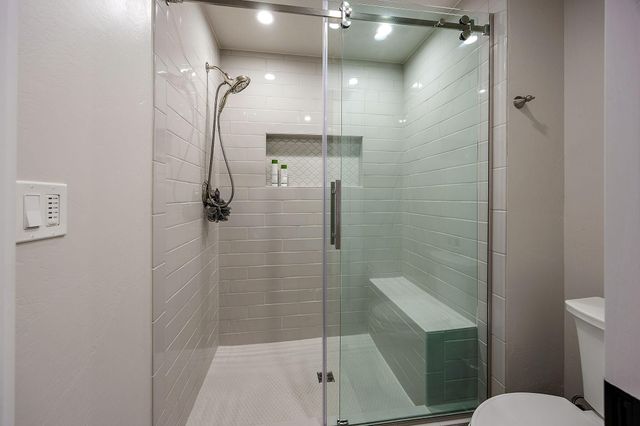 80 Placer Hill Drive, Jacksonville, OR 97530