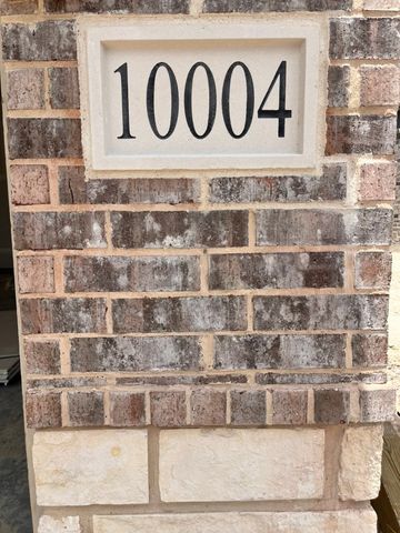 10004 Birchpoint Drive, Fort Worth, TX 76108