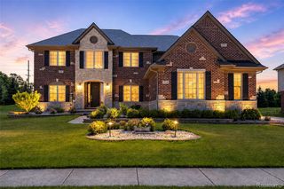 47576 VALENCIA Circle, Novi, MI 48374