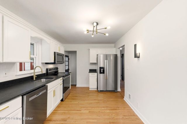 1429 Rhonda Way, Louisville, KY 40216