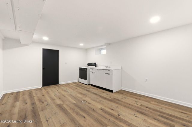 1429 Rhonda Way, Louisville, KY 40216