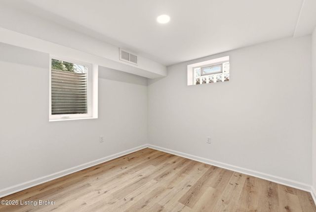 1429 Rhonda Way, Louisville, KY 40216