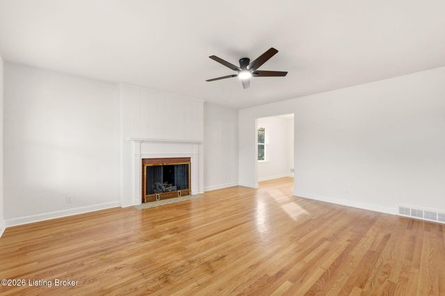 1429 Rhonda Way, Louisville, KY 40216