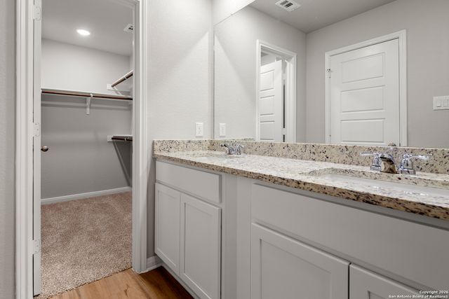 3925 Abbott Pass Unit 101, St Hedwig, TX 78152