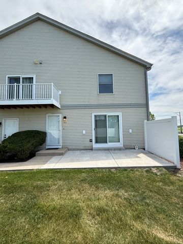 153 Spuhler Drive 153, Batavia, IL 60510