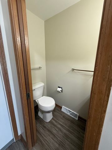 153 Spuhler Drive 153, Batavia, IL 60510