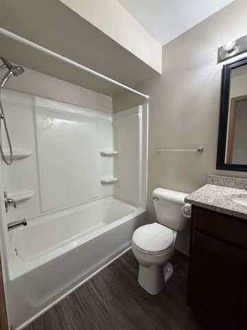 153 Spuhler Drive 153, Batavia, IL 60510