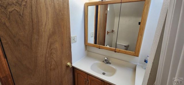 606 Smithland Ave, La Junta, CO 81050