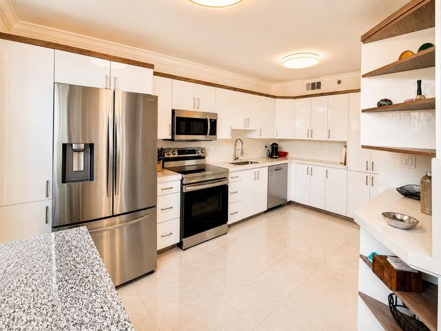 7170 PROMENADE Drive 101, Boca Raton, FL 33433