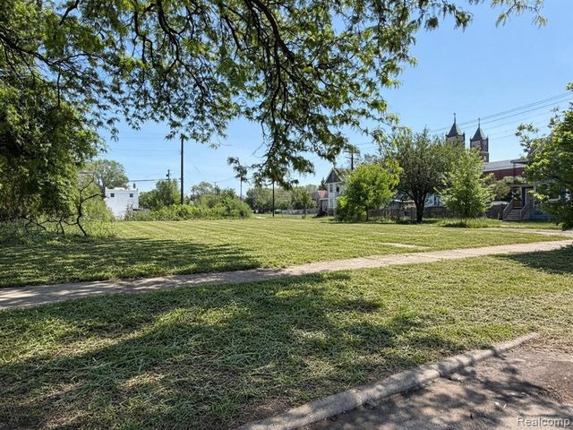 3400 Greusel Street, Detroit, MI 48210