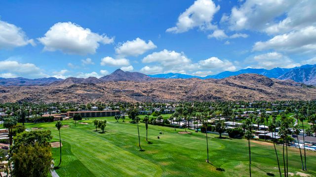 2417 Los Patos Drive, Palm Springs, CA 92264