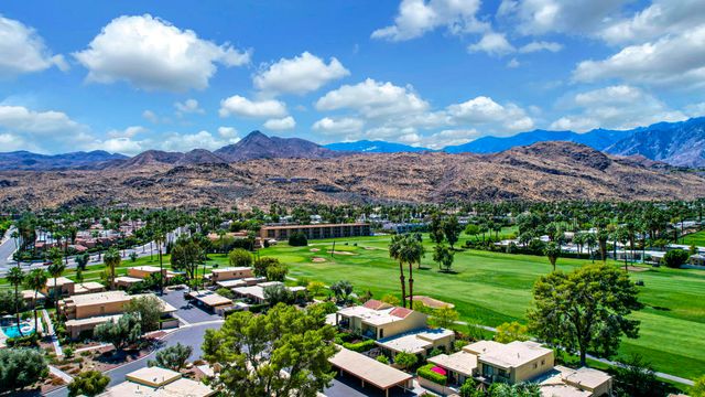 2417 Los Patos Drive, Palm Springs, CA 92264