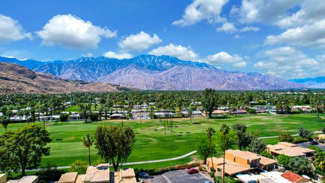 2417 Los Patos Drive, Palm Springs, CA 92264