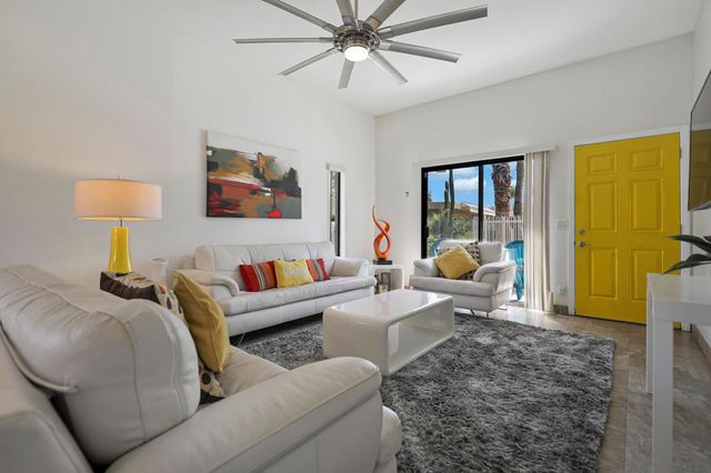 2417 Los Patos Drive, Palm Springs, CA 92264