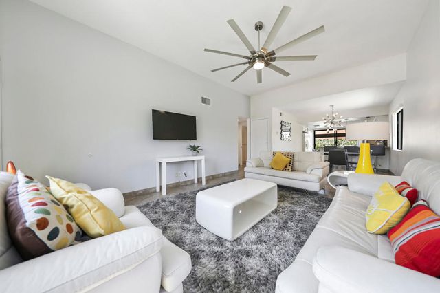 2417 Los Patos Drive, Palm Springs, CA 92264