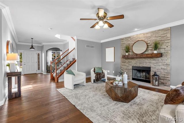 1045 Hawkins Bend Drive, Fenton, MO 63026