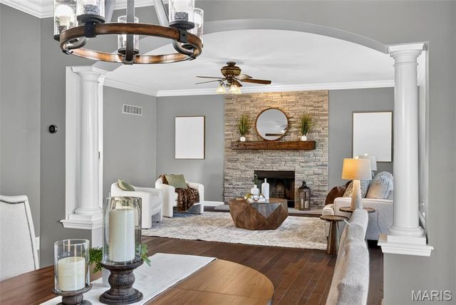 1045 Hawkins Bend Drive, Fenton, MO 63026