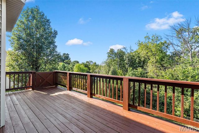 1045 Hawkins Bend Drive, Fenton, MO 63026