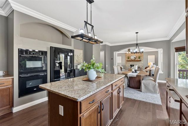 1045 Hawkins Bend Drive, Fenton, MO 63026
