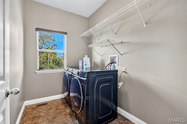 1045 Hawkins Bend Drive, Fenton, MO 63026