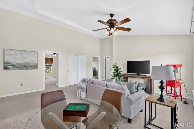 1045 Hawkins Bend Drive, Fenton, MO 63026