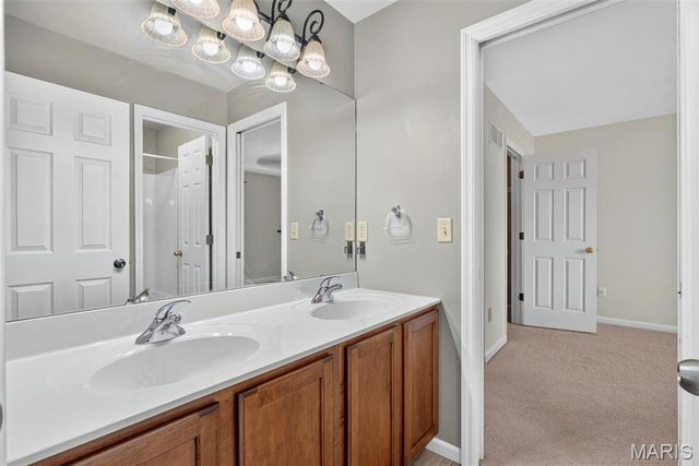 1045 Hawkins Bend Drive, Fenton, MO 63026