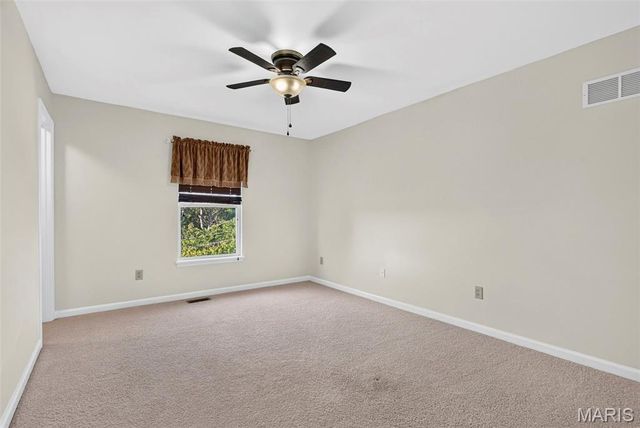 1045 Hawkins Bend Drive, Fenton, MO 63026