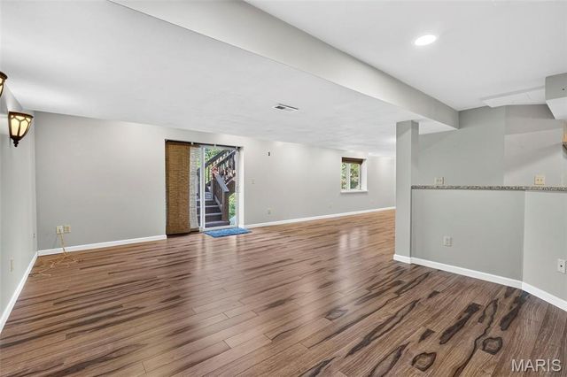 1045 Hawkins Bend Drive, Fenton, MO 63026