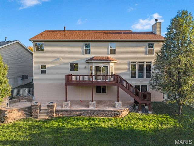 1045 Hawkins Bend Drive, Fenton, MO 63026