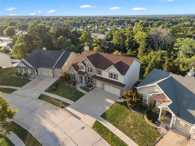 1045 Hawkins Bend Drive, Fenton, MO 63026