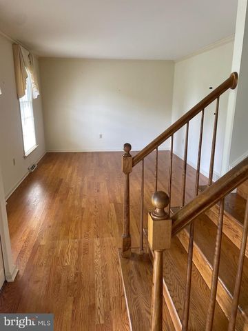 1816 BEVERLY DR, Lancaster, PA 17601