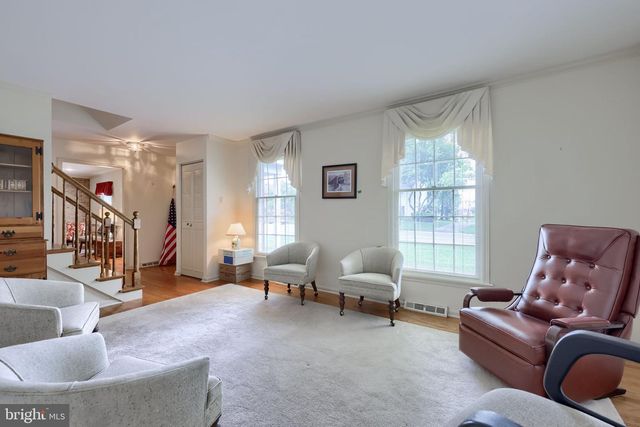 1816 BEVERLY DR, Lancaster, PA 17601