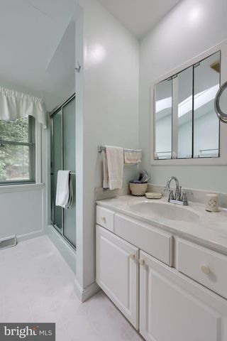 1816 BEVERLY DR, Lancaster, PA 17601