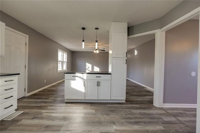 16200 Terry Avenue, Belton, MO 64012