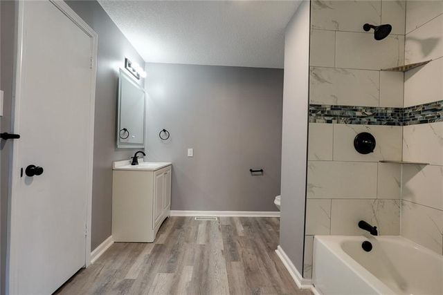 16200 Terry Avenue, Belton, MO 64012