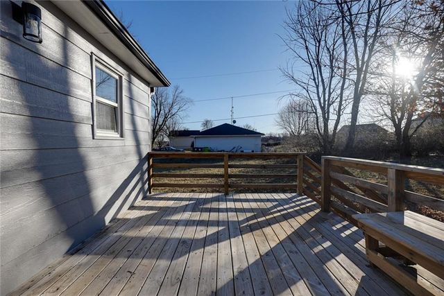 16200 Terry Avenue, Belton, MO 64012