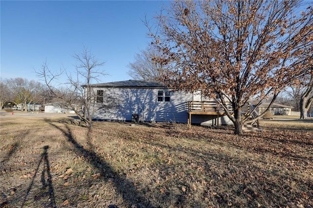 16200 Terry Avenue, Belton, MO 64012