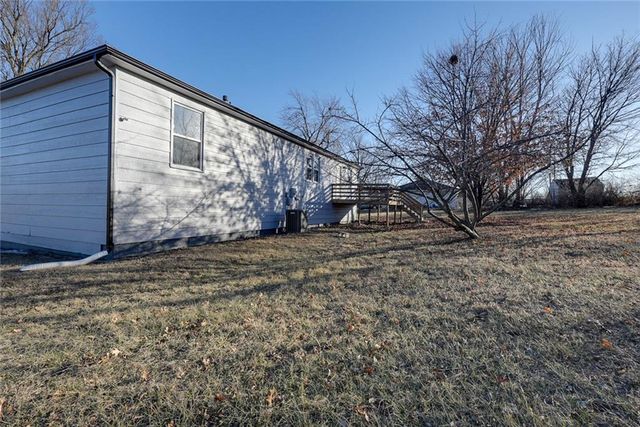 16200 Terry Avenue, Belton, MO 64012