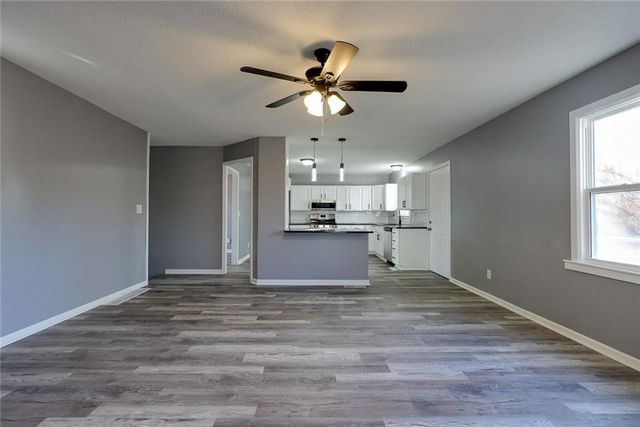 16200 Terry Avenue, Belton, MO 64012