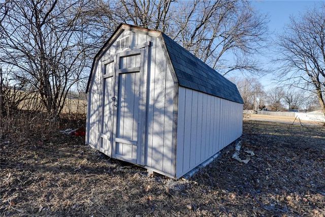 16200 Terry Avenue, Belton, MO 64012